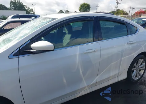 2015 Chrysler 200 Limited z USA, uszkodzony, nr VIN 1C3CCCABXFN684514